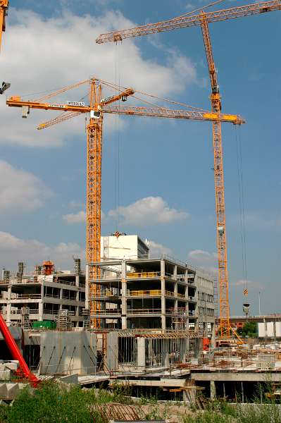 Frehae_MISC_001.jpg - Building of the "Zuiderpoort Office Park" (Ghent - Belgium)