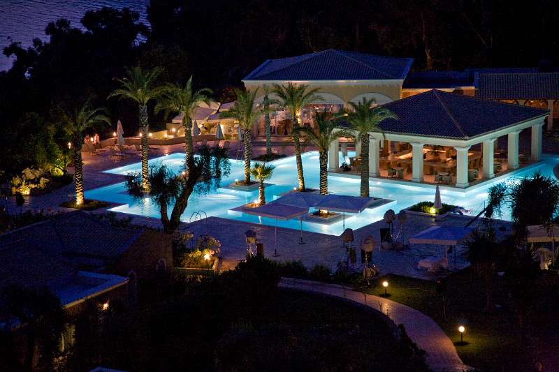FH_0806_049_5585.jpg - Grecotel Eva Palace - The pool by night