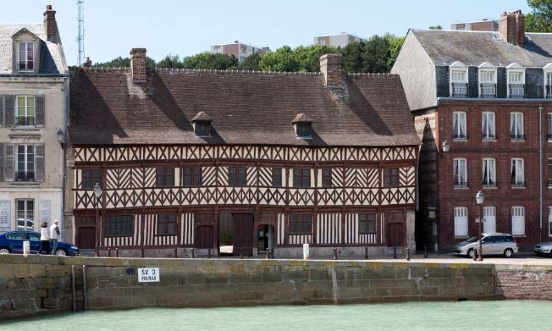 Veules_099.JPG - Saint-Valéry-en-Caux, Côte d'Albâtre, France - Maison Henry IV